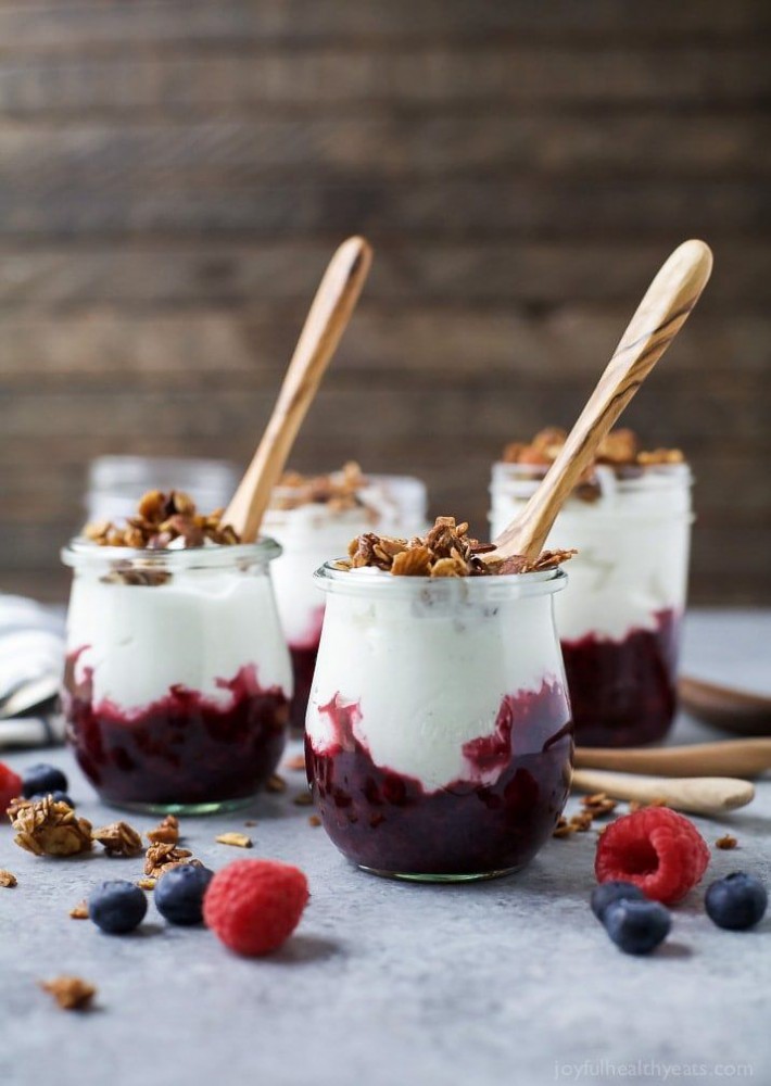 Yogurt_Parfait_with_Mixed_Berry_.jpeg (710×1000)